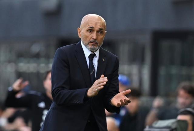 欧博abg官网入口-斯帕莱蒂：谈战术阵型毫无意义，3后卫4后卫都很好